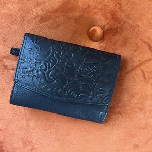 BLACK LEATHER FOSSIL WALLET